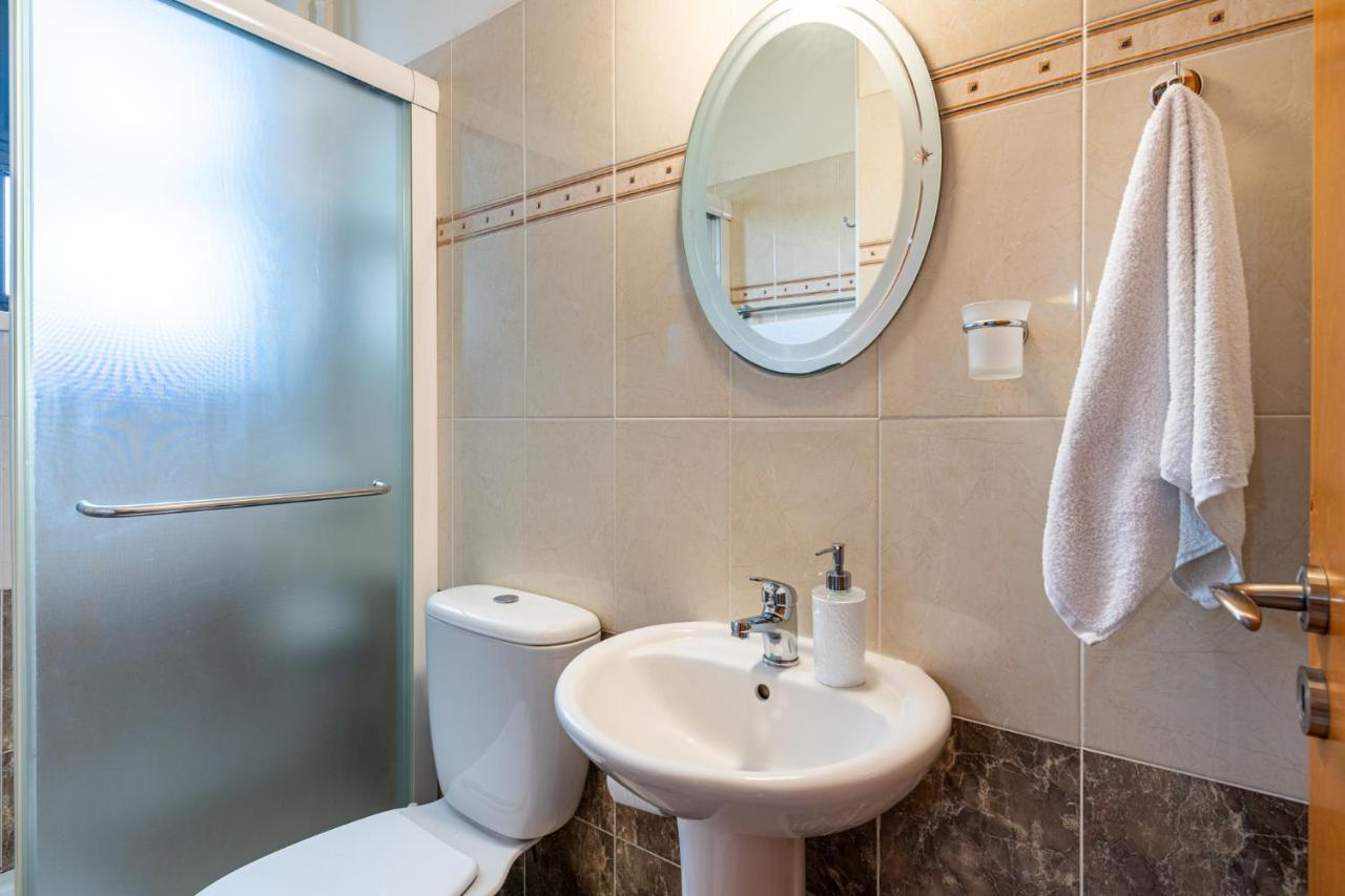 Freya 1-Bedroom Apartment In Larnaca Exterior photo